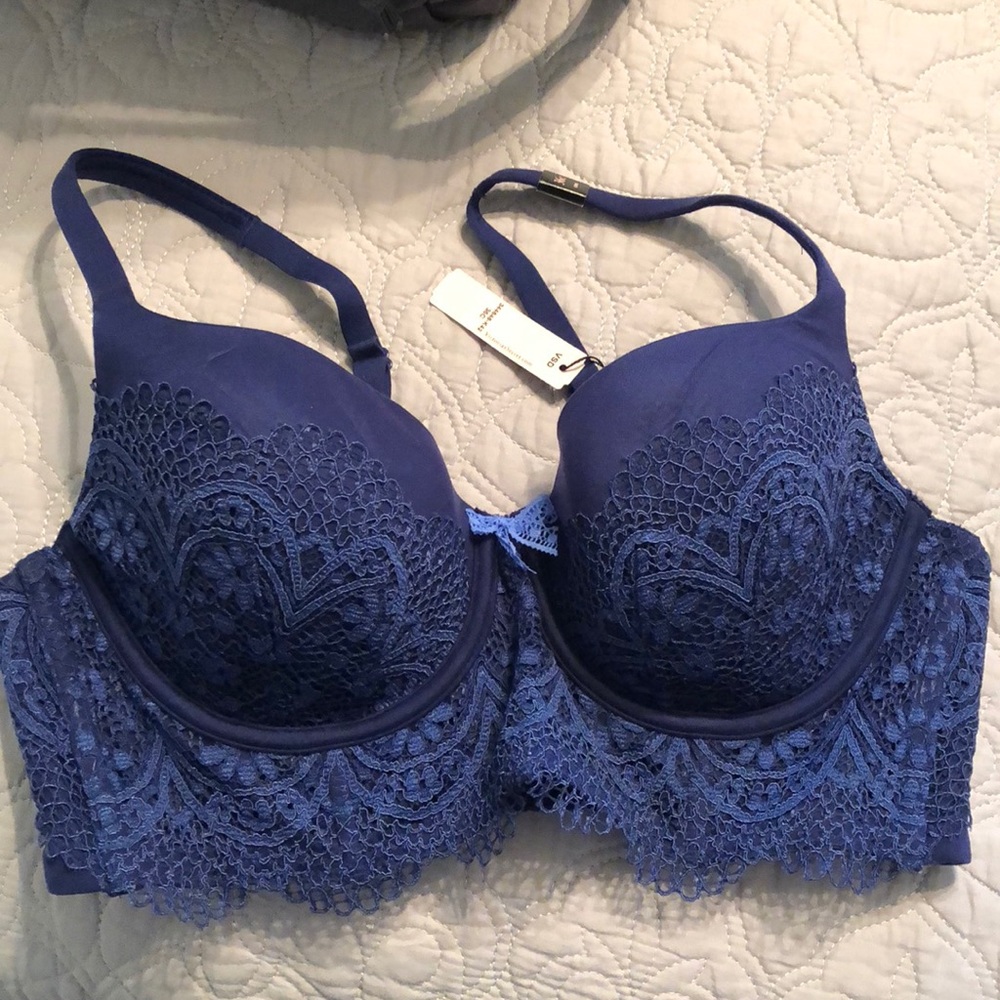 Body by Victoria Demi-buste